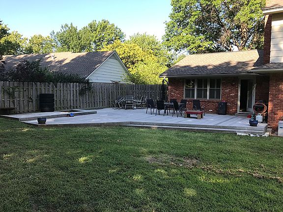 5th image of 2209 Cardinal Rd