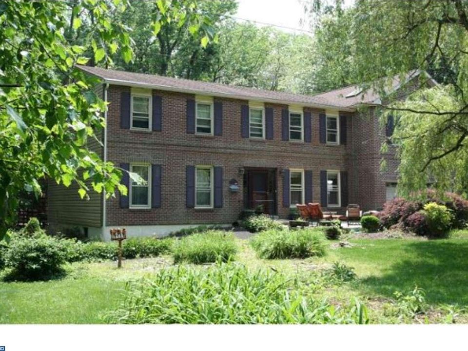 1st image of 1896 Beechwood Dr