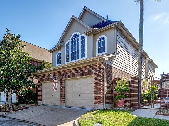 2nd image of 14419 Westbury Ct