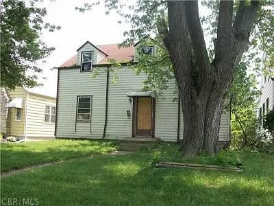 1030 Geers Ave photo 1