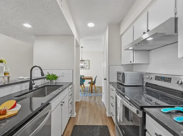 5538 Boca Raton Blvd APT 273, Fort Worth, TX 76112