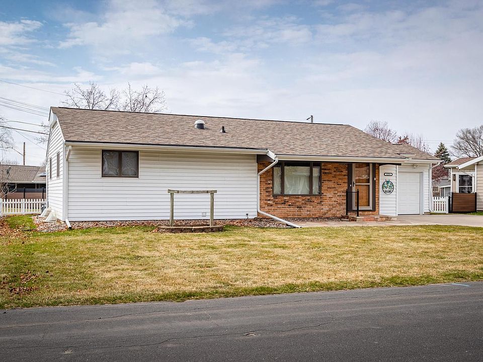 1st image of 1251 Shorewood DRIVE