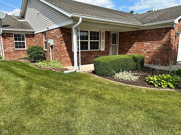 2nd image of 8131 Bentley Farms Pl