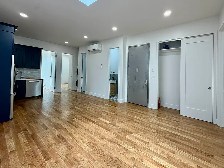 60-84 69th Ave #3 — Photo 9