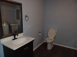 30 Dogwood Ln, Madison, WV