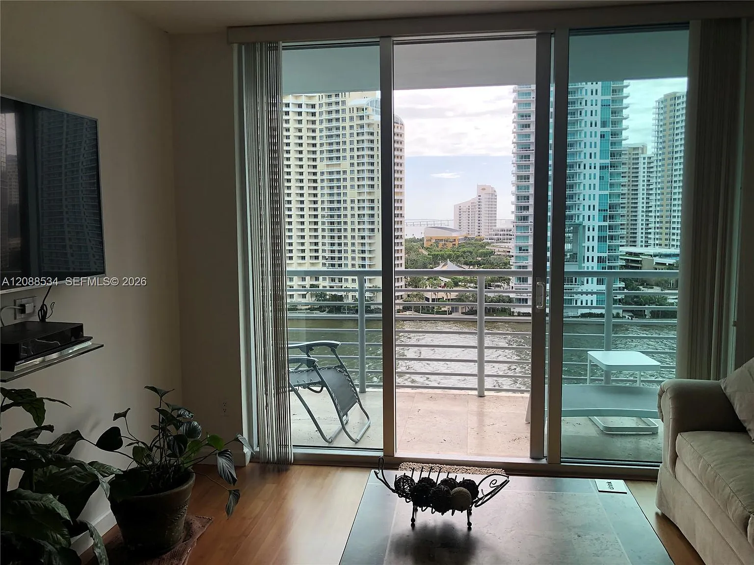 One Miami East Condo — Photo 3