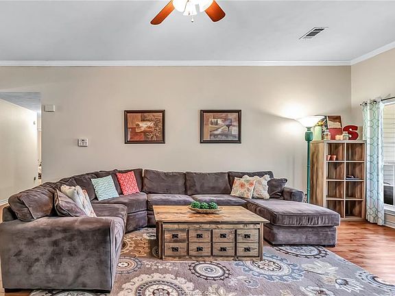 4th image of 1206 Baywood Ct