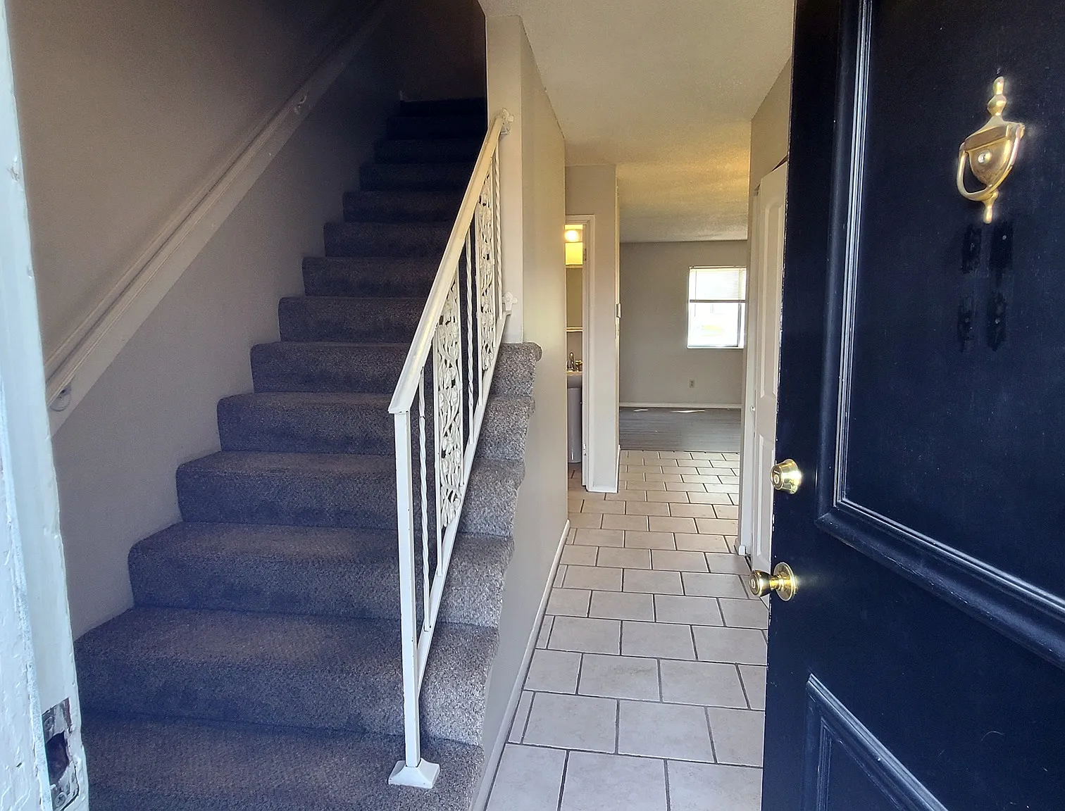 2 bed, 1.5 bath, 1100 sqft, $1,500 — Photo 4