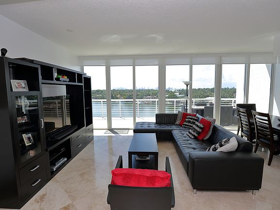 5th image of 6580 Indian Creek Dr APT 605