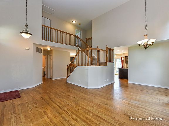 3rd image of 1302 Dunbarton Dr