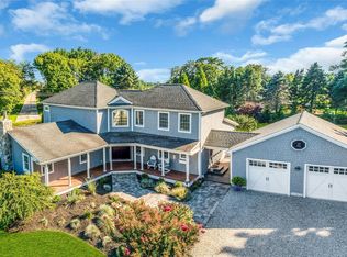 25 Lighthouse Rd, Southold, NY 11971