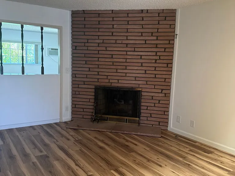 15413 Talbot Dr — Photo 4