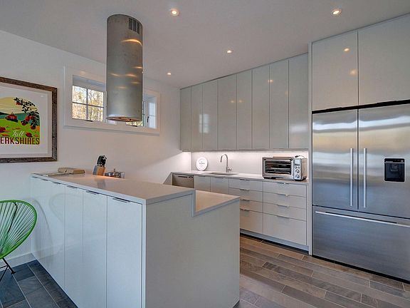 Open Kitchen to Dining Room