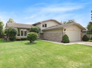 641 Briarwood Ave, Romeoville, IL 60446