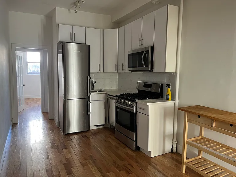 150 Norman Ave #1L — Photo 6