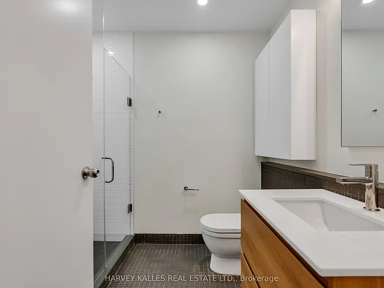 8 Dovercourt Rd #222 — Photo 7