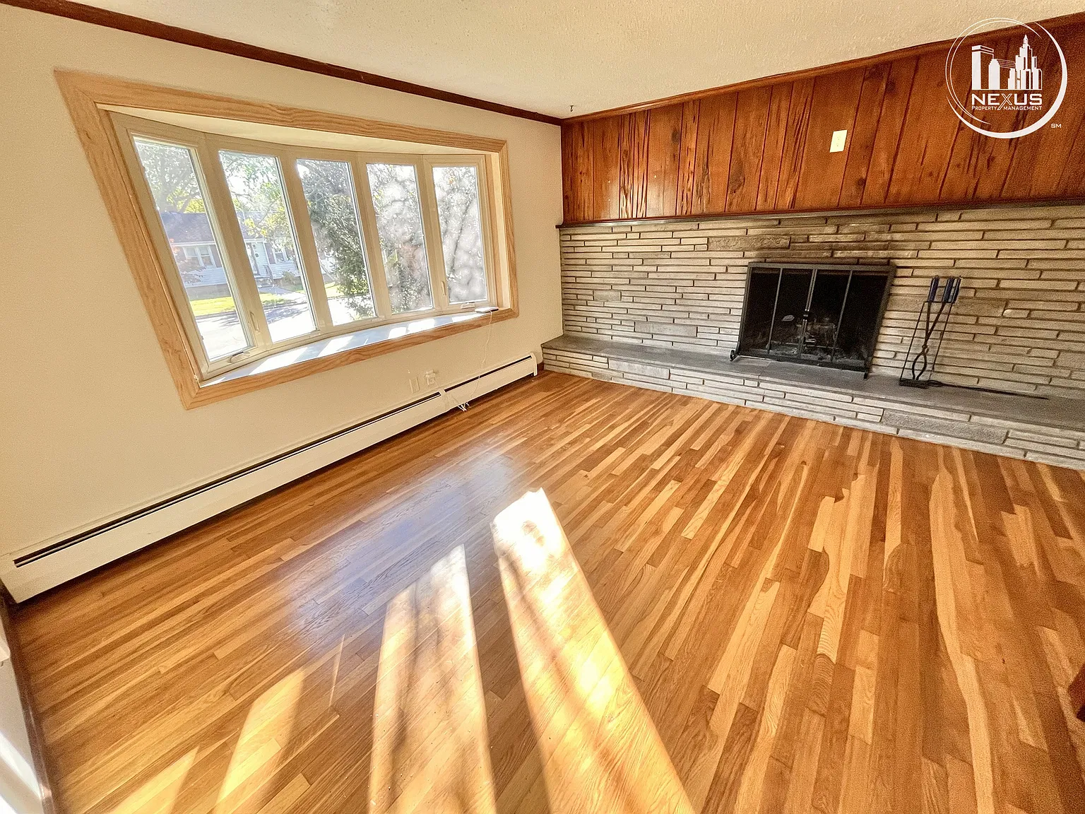 3 bed, 1358 sqft, $2,750 — Photo 3