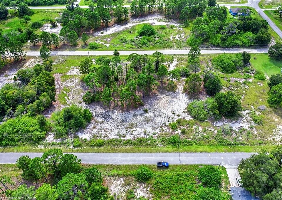 2nd image of 653 Twilight Dr