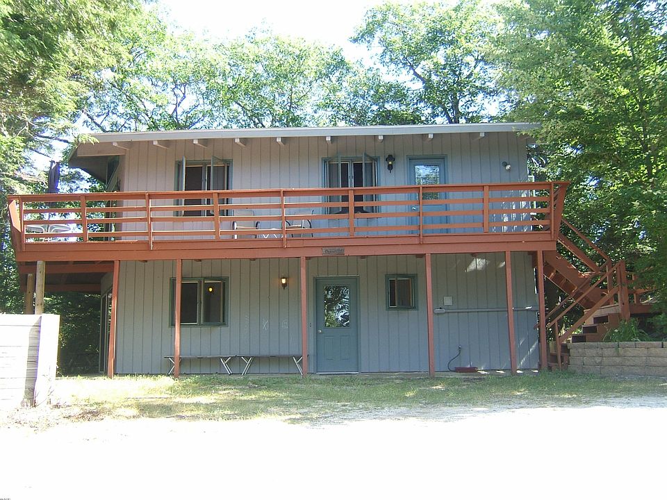 1st image of 5 Lost Lake Dr