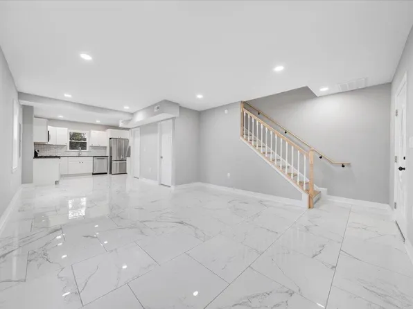 321 Patton Ave NW, Roanoke, VA 24016