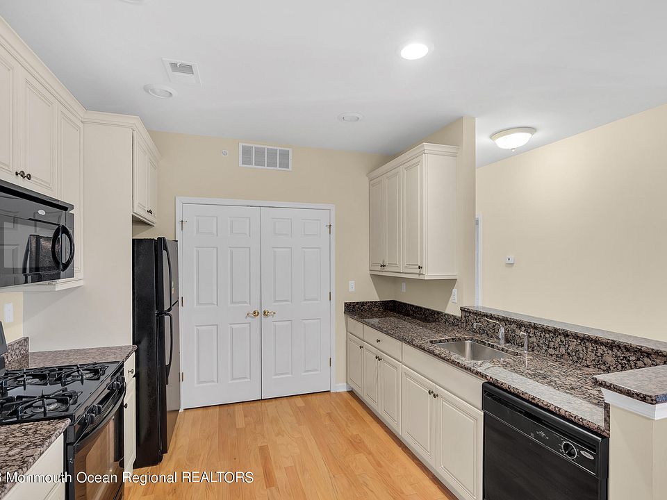 1st image of 639 Sophee Lane