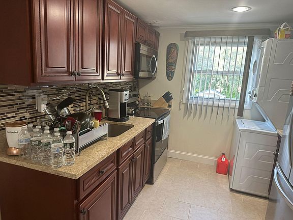 2nd image of 2687 Woods Ave Floor 2