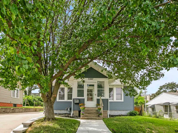 3307 Spring St, Omaha, NE 68105
