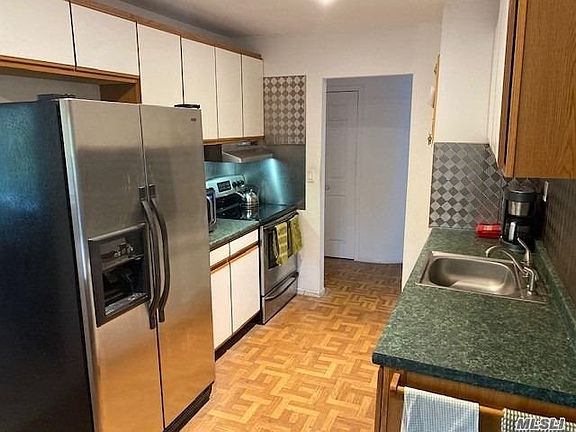 4th image of 46 Janet St