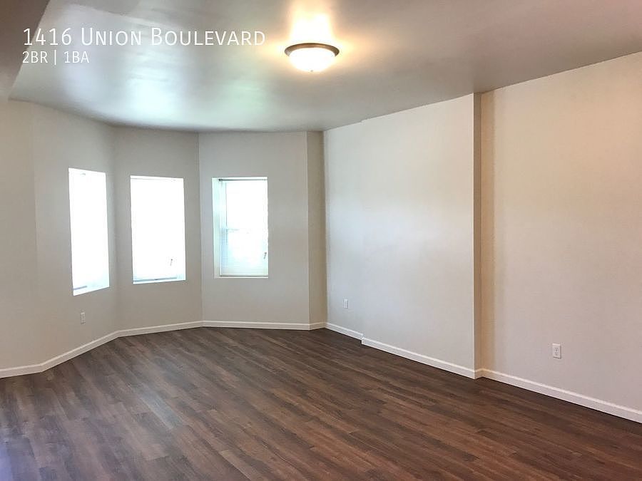2nd image of 1416 Union Blvd
