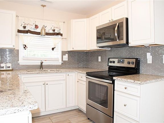 5th image of 4030 Lamplighter Dr