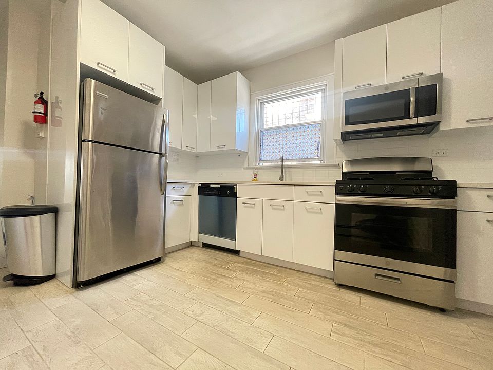1st image of 111 Clendenny Ave #1E