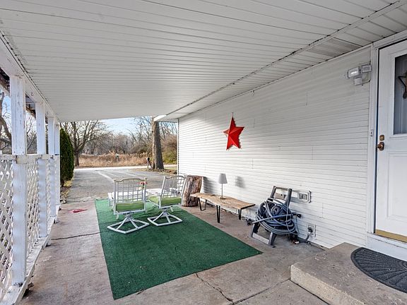 4th image of 4501 Dumoulin Ave