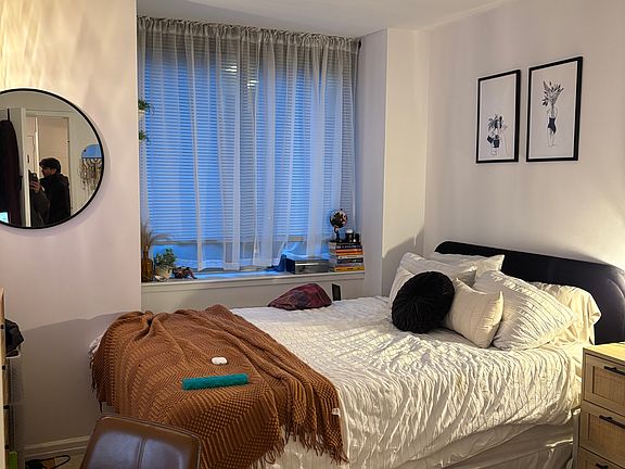 2nd image of 52 Pine St #14C