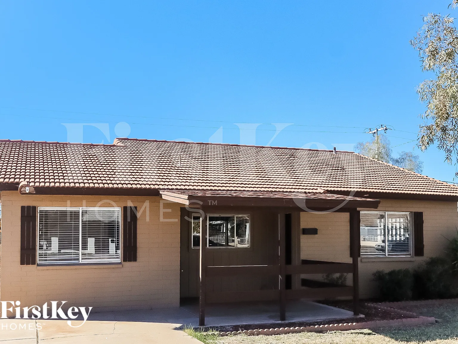 3 bed, 2.0 bath, 1953 sqft, $1,935 — Photo 1