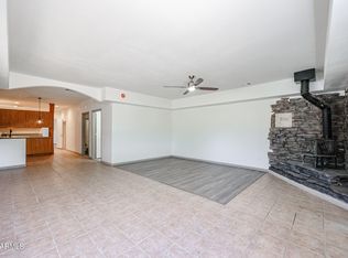 20321 E Chrysocolla Rd, Black Canyon City, AZ 85324