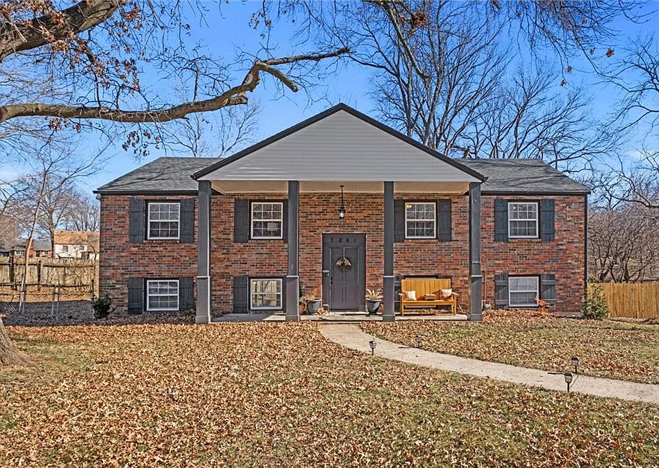 1st image of 7841 Lathrop Ct