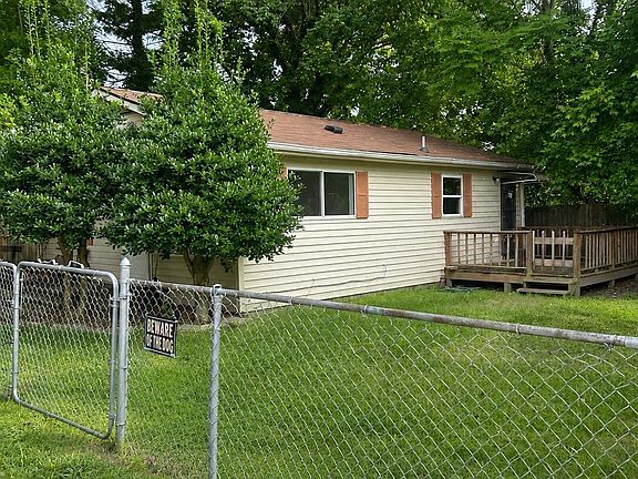 2nd image of 1845 Park St #1849
