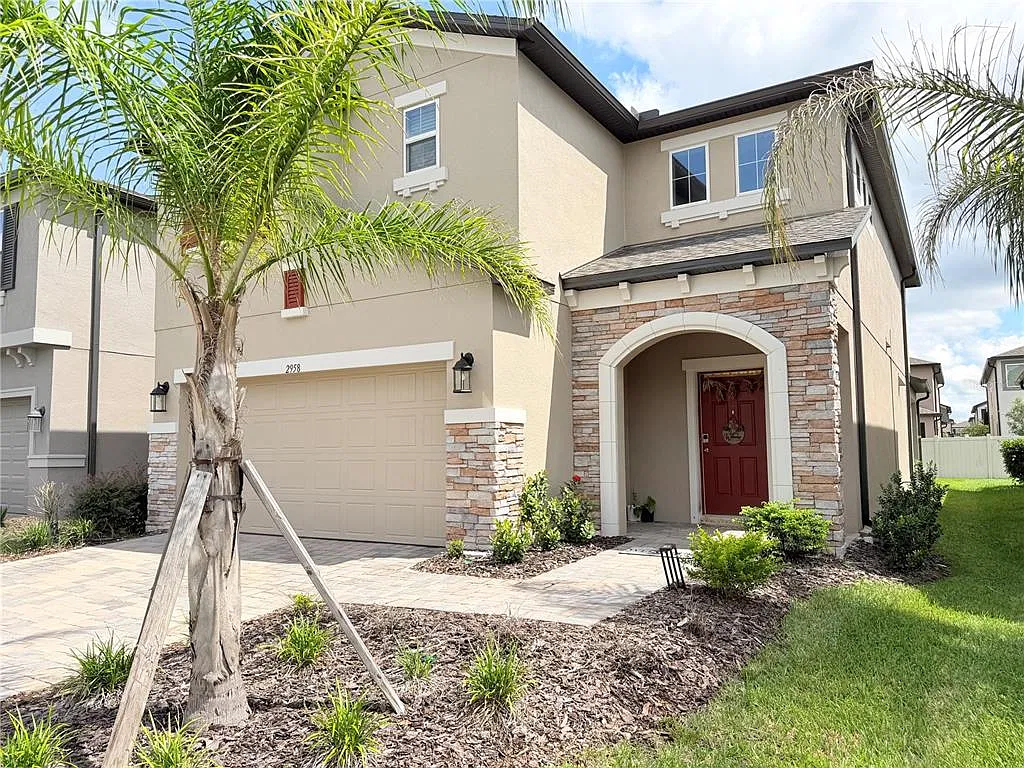 4 bed, 3.0 bath, 2615 sqft, $2,699 — Photo 3