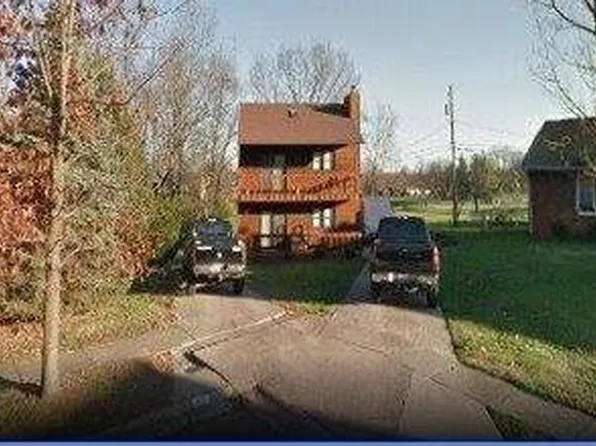 425 Woodcrest Pl, Lexington, KY 40517