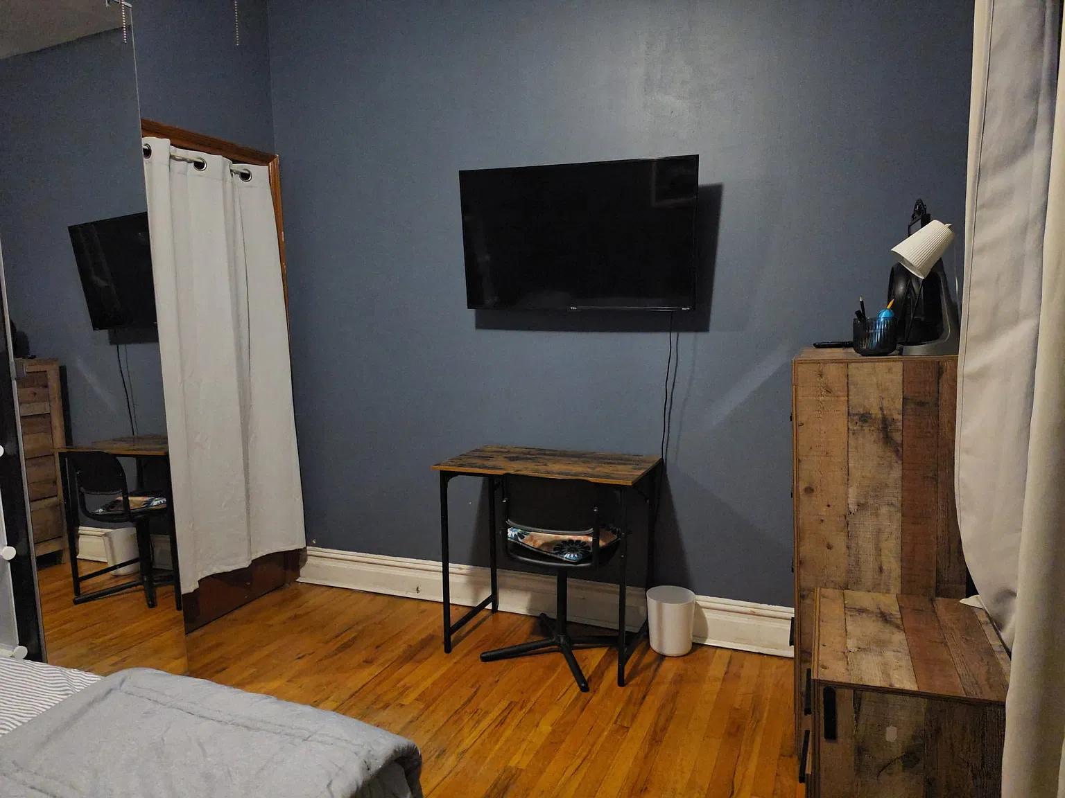 3 bed, $1,200 — Photo 3
