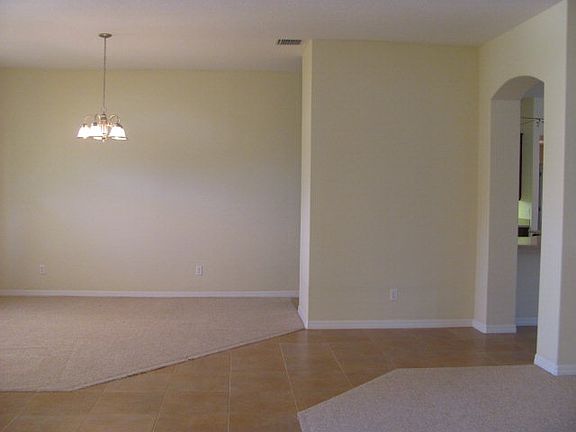 5th image of 13 Ryan Dr