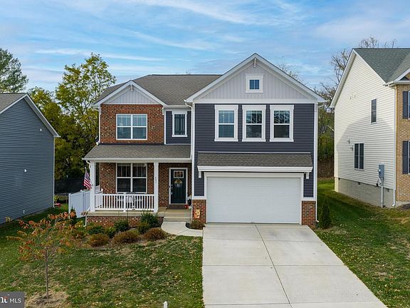 3rd image of 681 Hillman Dr