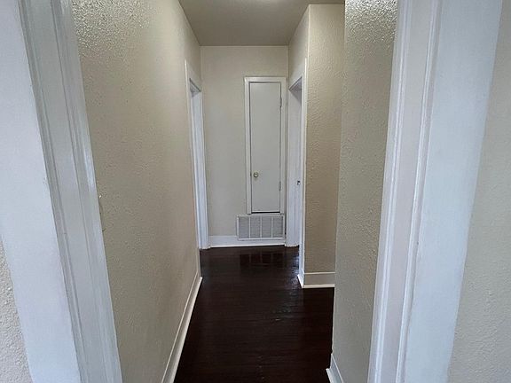 4th image of 504 Pidcoke St