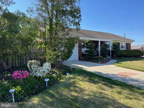 817 Lexington Ave, Blackwood, NJ 08012