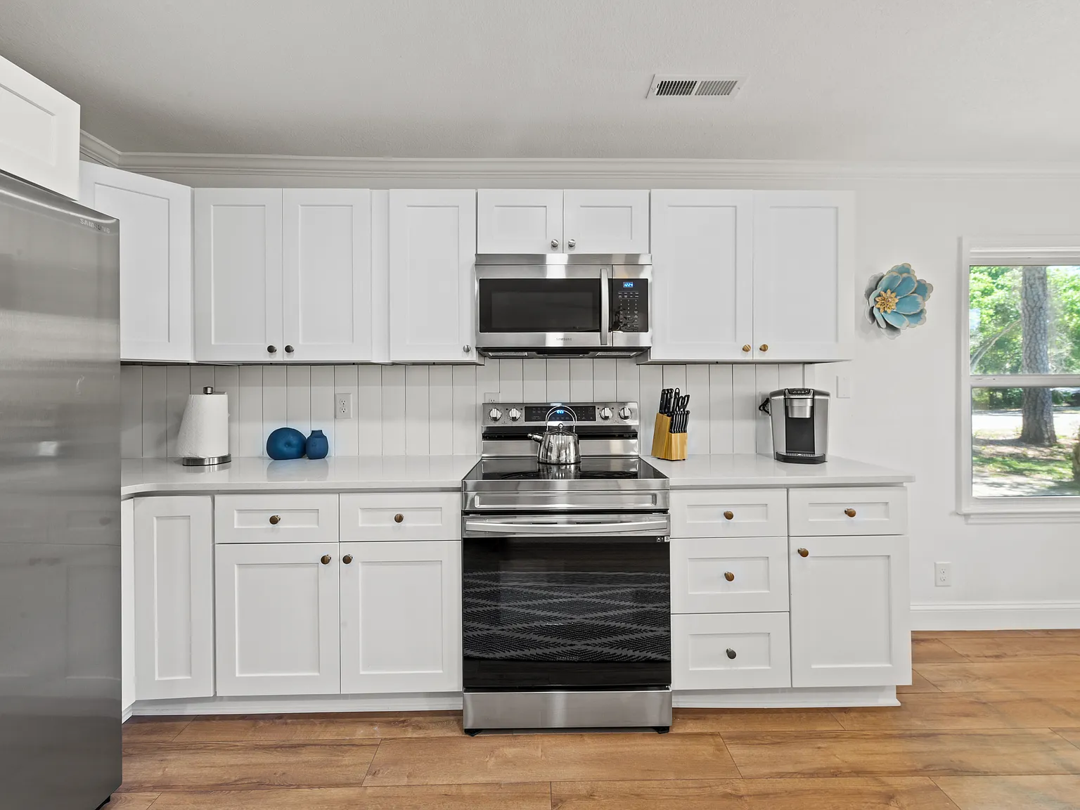 4 bed, 1740 sqft, $2,800 — Photo 3