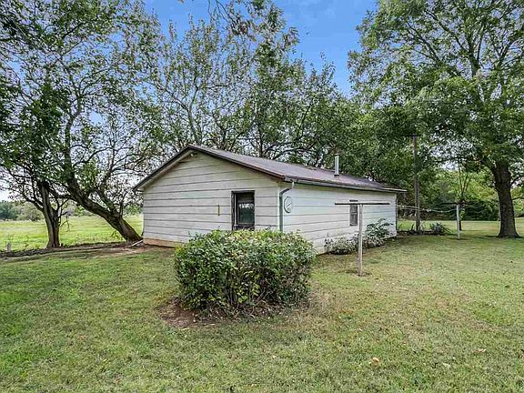 3rd image of 3617 Meadowlark Ln