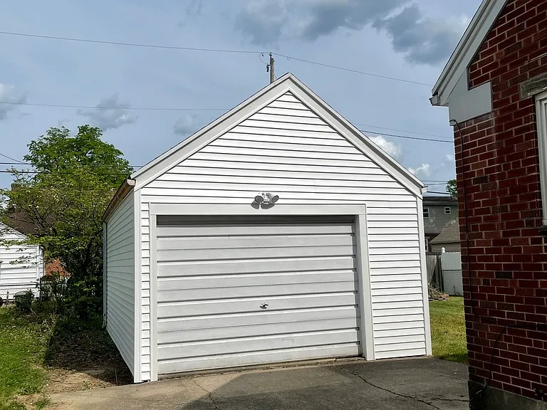 1008 Warwick Pl — Photo 12