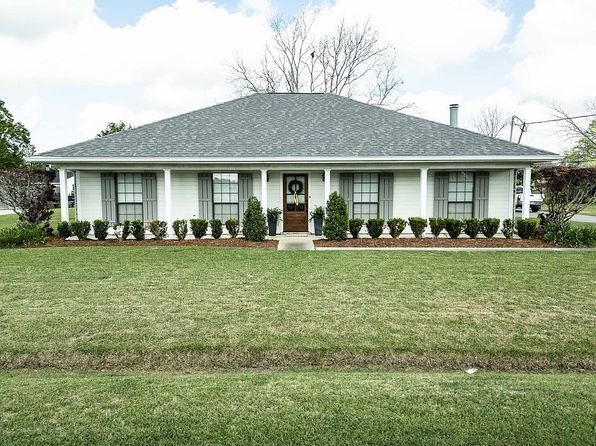 608 Parkside Dr