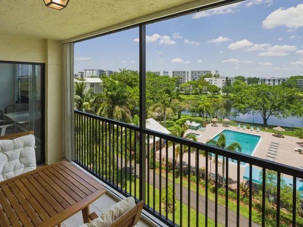 2205 S Cypress Bend Drive #604, Pompano Beach, FL 33069