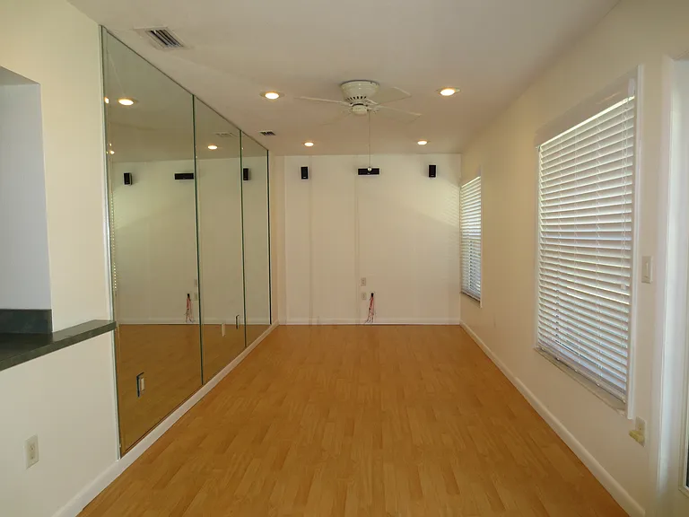 3132 Brunswick Cir — Photo 37